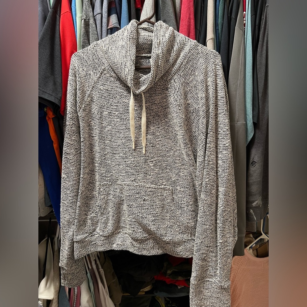 Aerie Sweater/sweatshirt